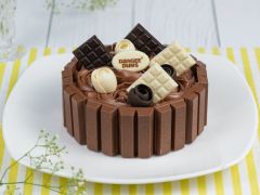 Kitkat Cake 500gm